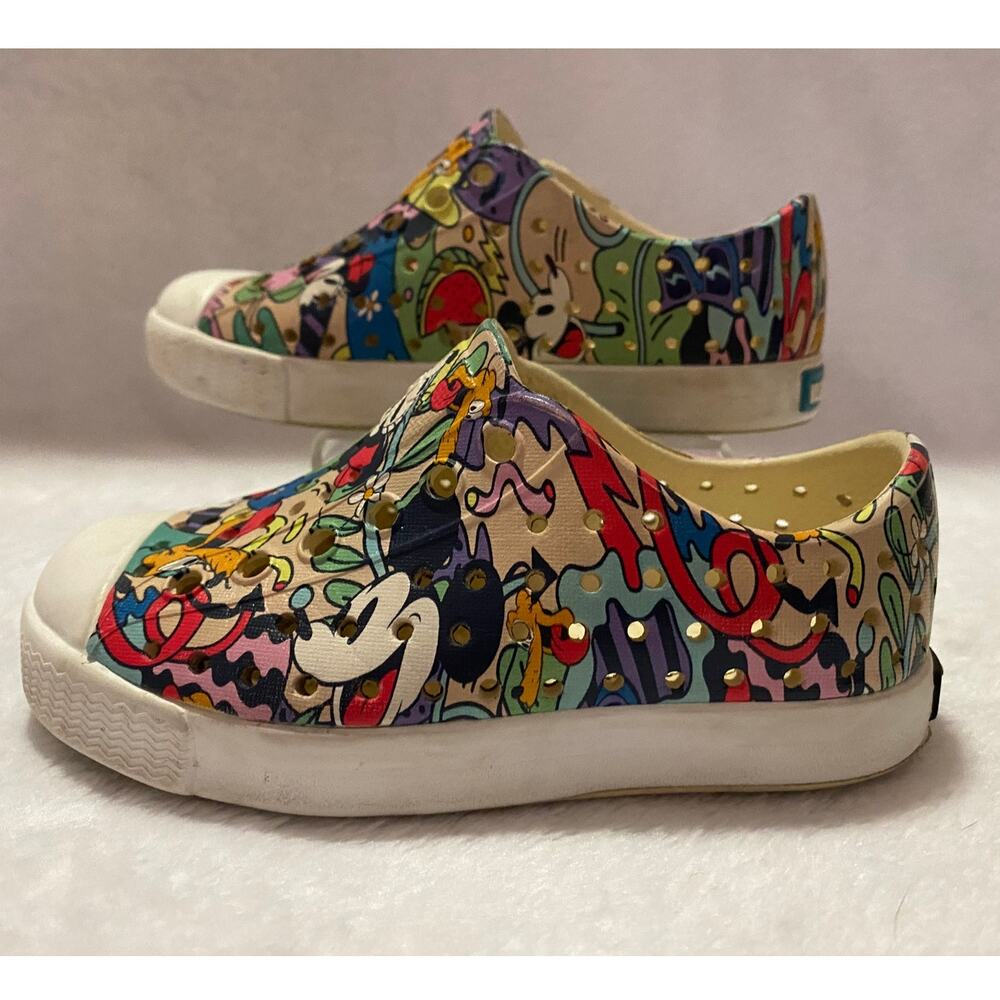 Disney NATIVE Shoes C6 Mickey Mouse All Over Print Kids Jefferson Slip On - Picture 3 of 9